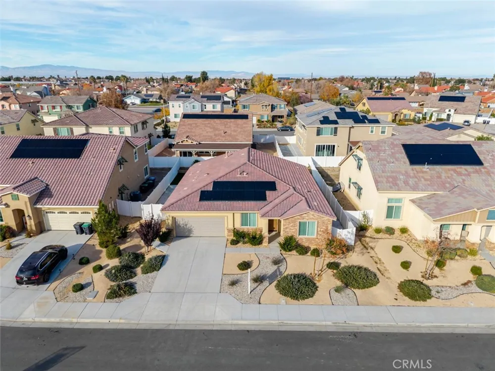 2107 Helconia Court Palmdale, CA 93551