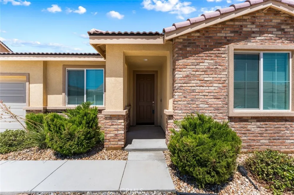 2107 Helconia Court Palmdale, CA 93551