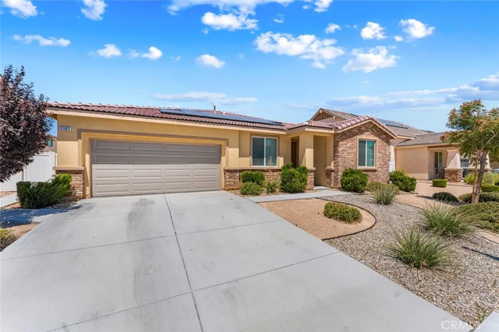 2107 Helconia Court Palmdale, CA 93551