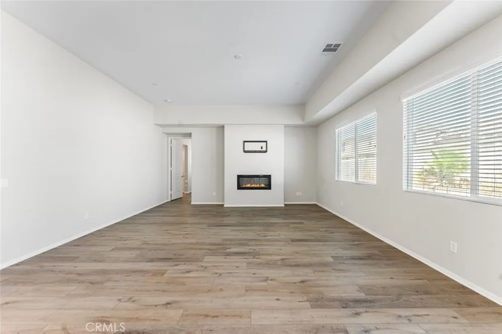 2107 Helconia Court Palmdale, CA 93551