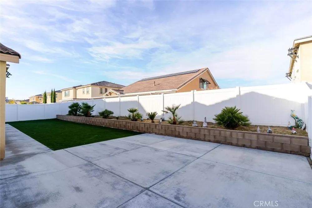 2107 Helconia Court Palmdale, CA 93551