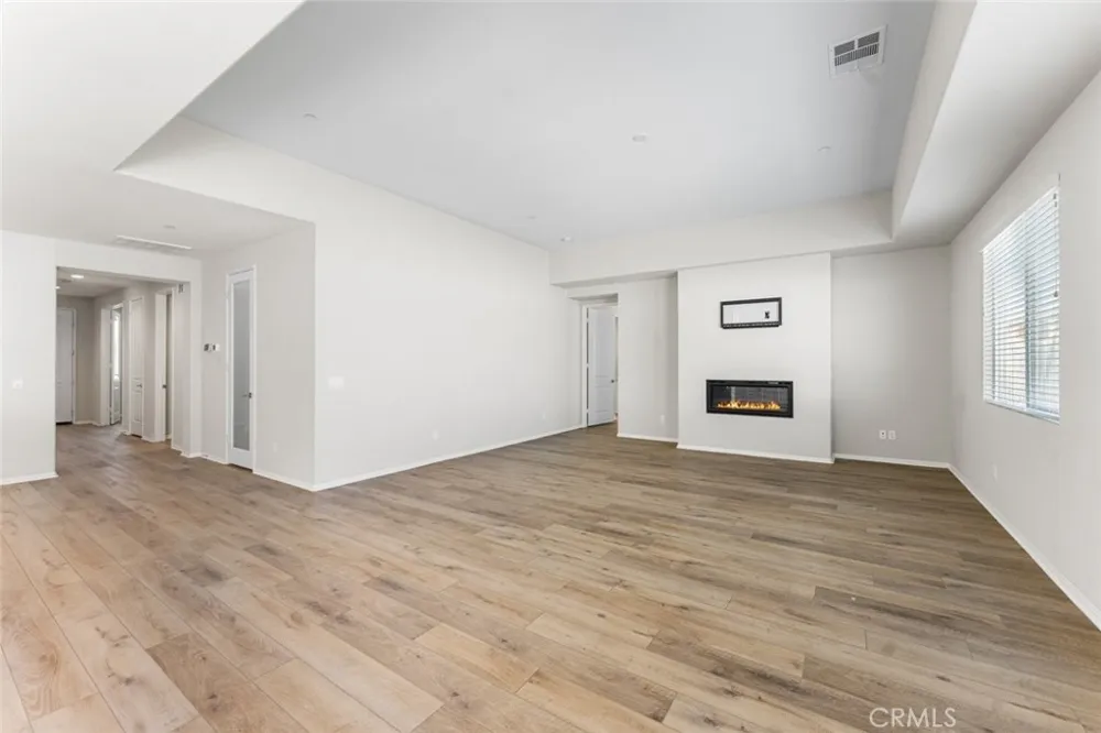 2107 Helconia Court Palmdale, CA 93551
