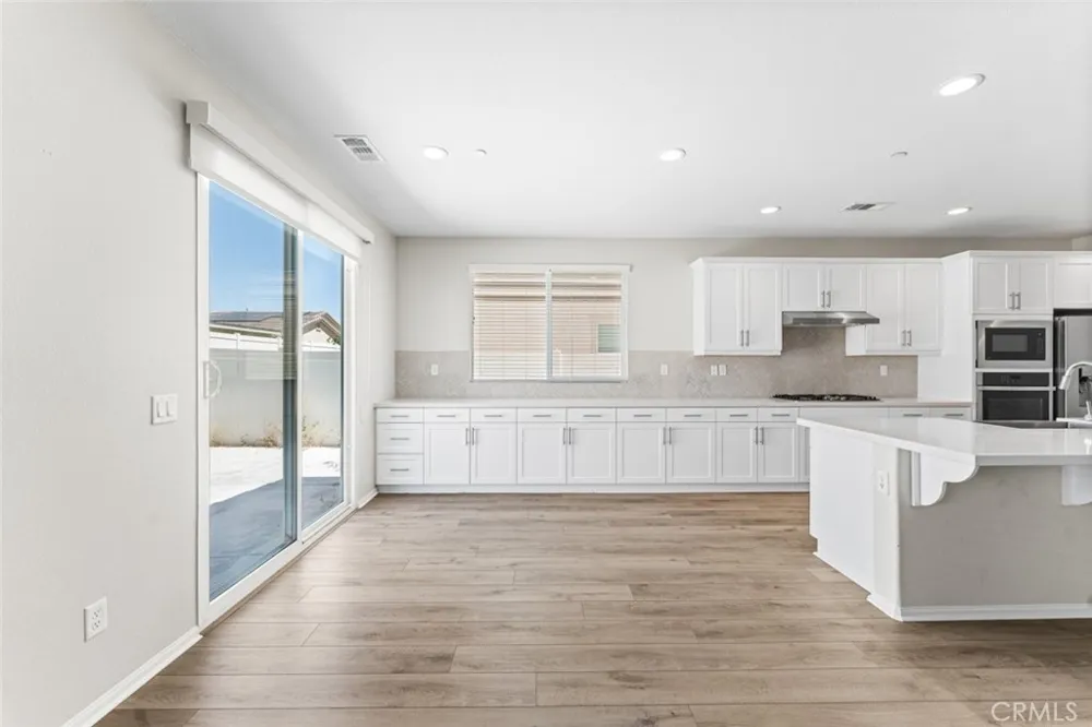 2107 Helconia Court Palmdale, CA 93551