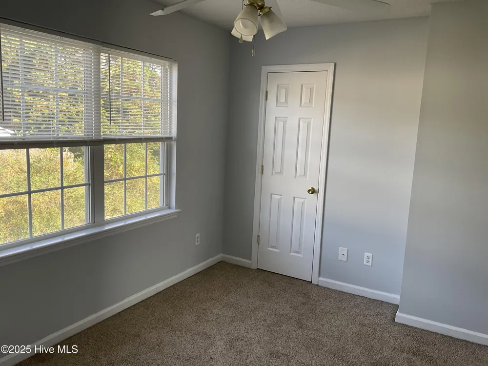 109 Fairwood Court Jacksonville, NC 28546