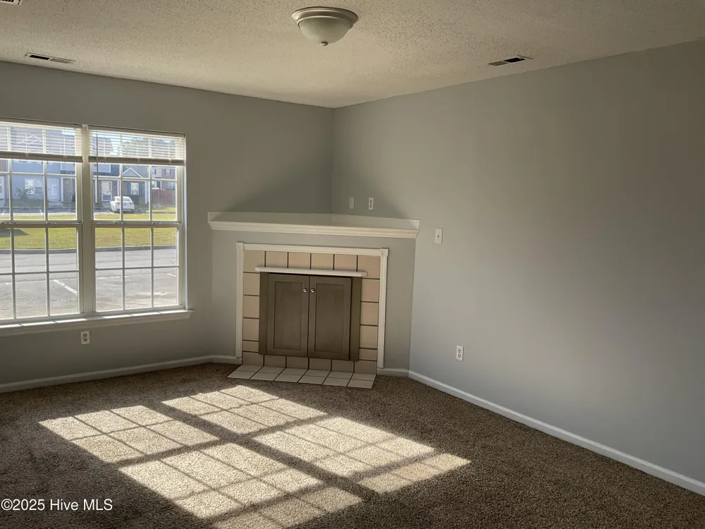 109 Fairwood Court Jacksonville, NC 28546