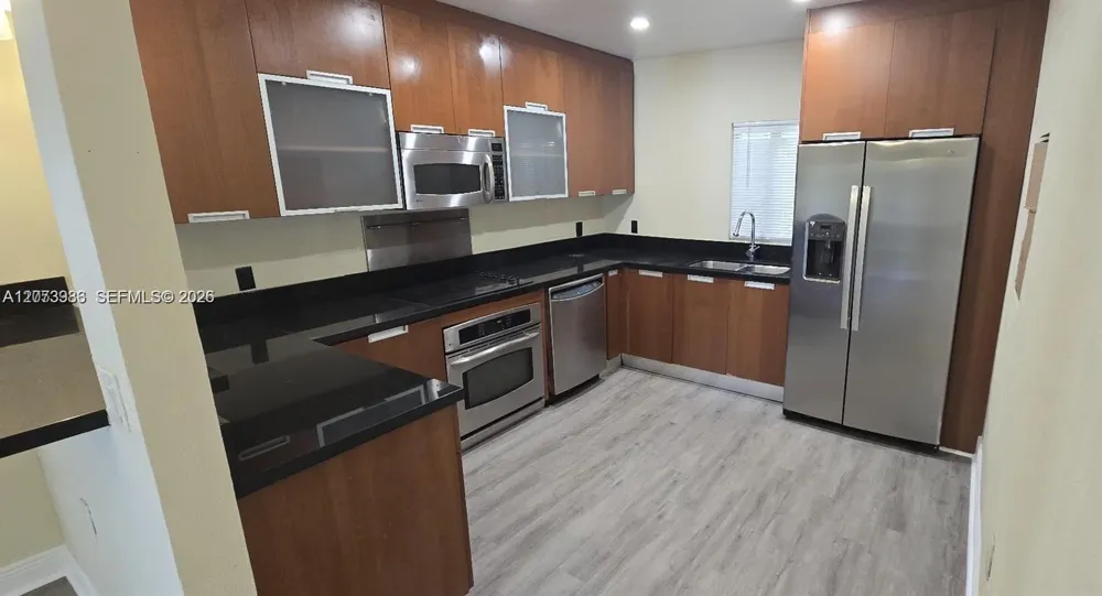 1259 NW 34th Ave Miami, FL 33125