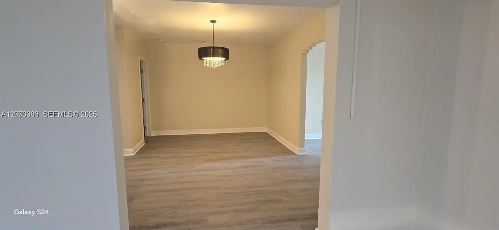 1259 NW 34th Ave Miami, FL 33125