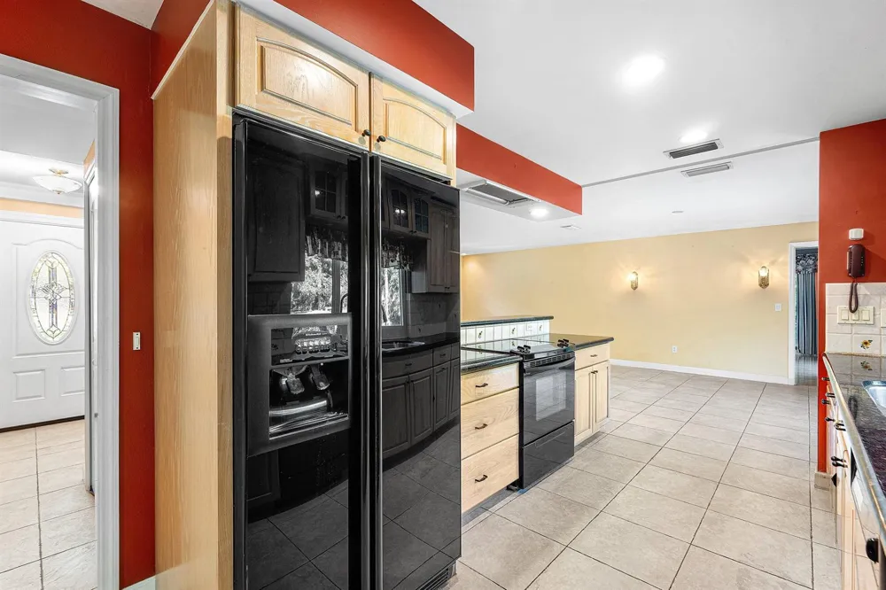 8645 Square Lake Drive Palm Beach Gardens, FL 33418