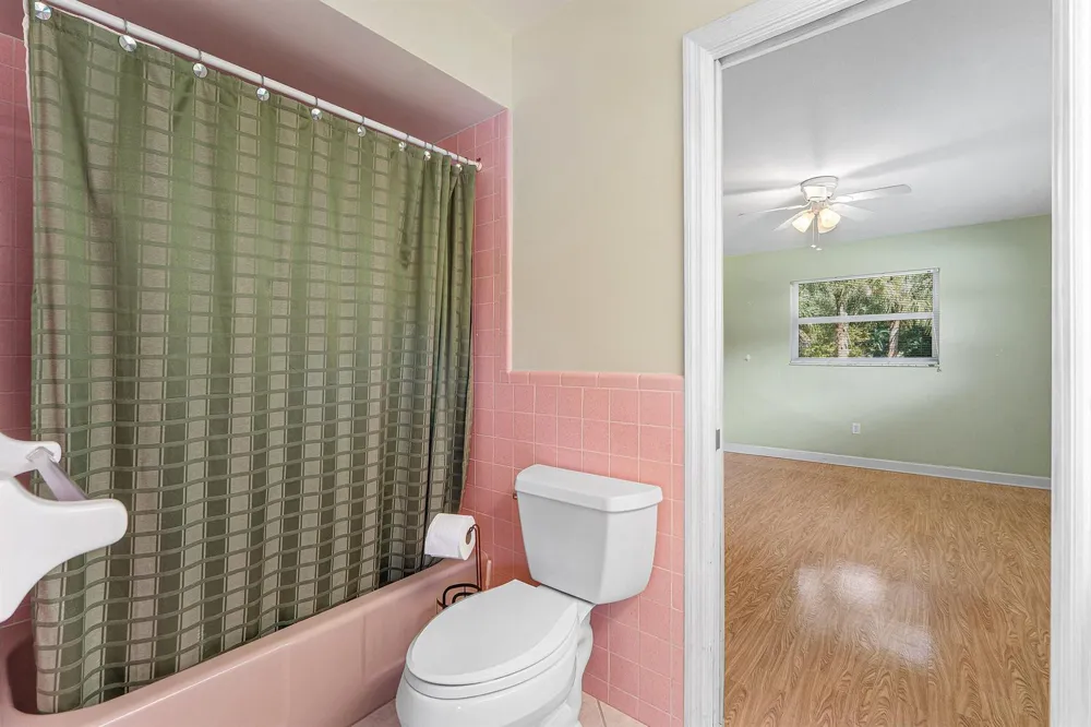 8645 Square Lake Drive Palm Beach Gardens, FL 33418