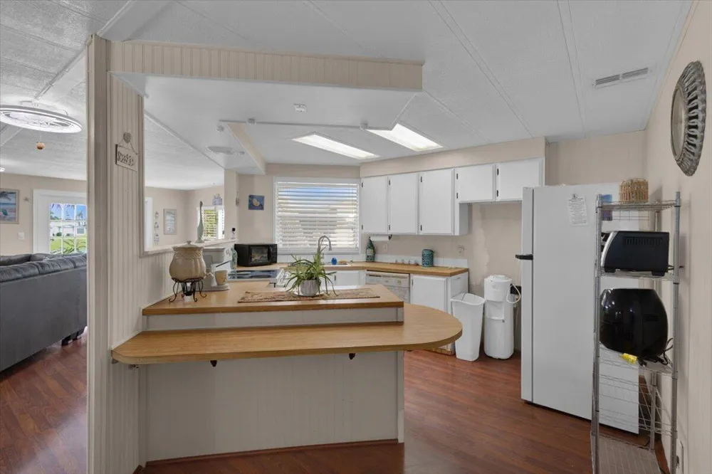 360 NE Jade Circle Jensen Beach, FL 34957