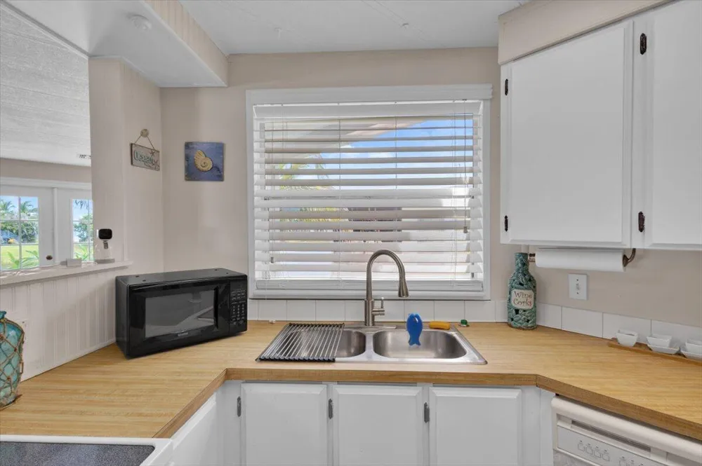 360 NE Jade Circle Jensen Beach, FL 34957