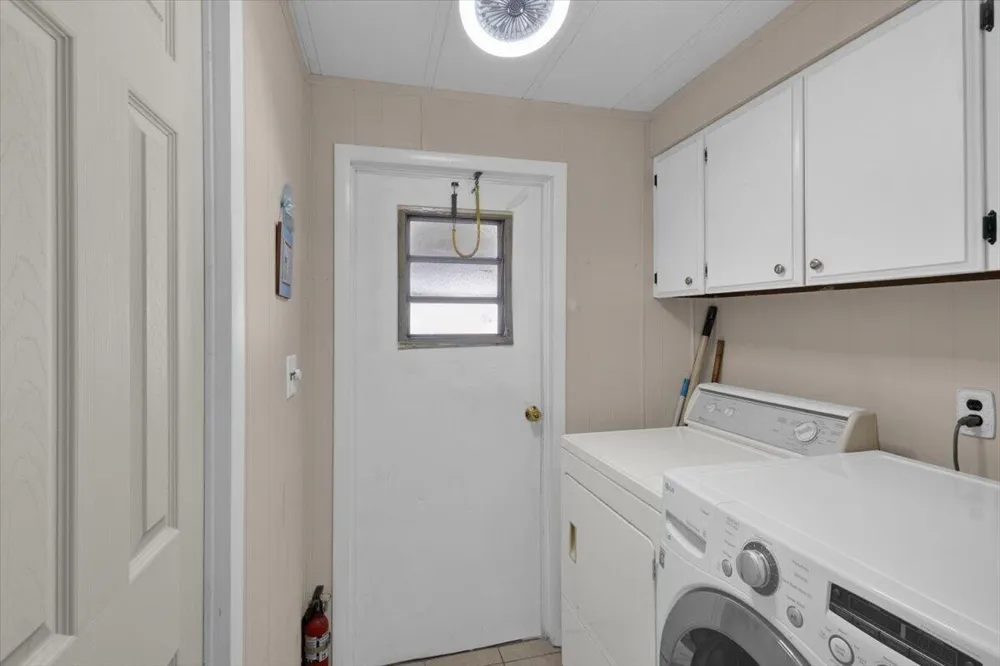 360 NE Jade Circle Jensen Beach, FL 34957