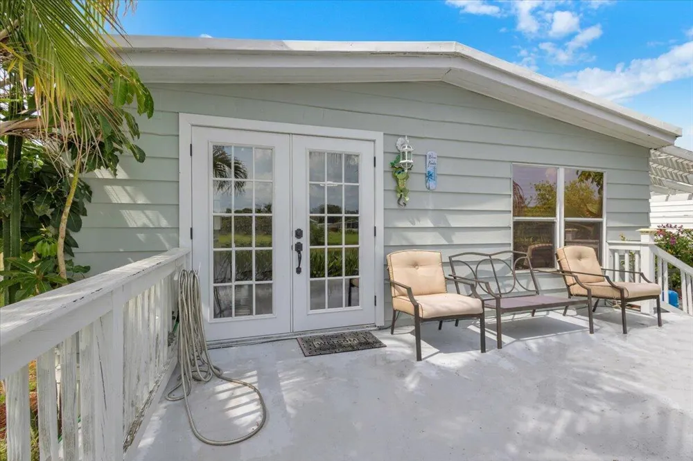 360 NE Jade Circle Jensen Beach, FL 34957