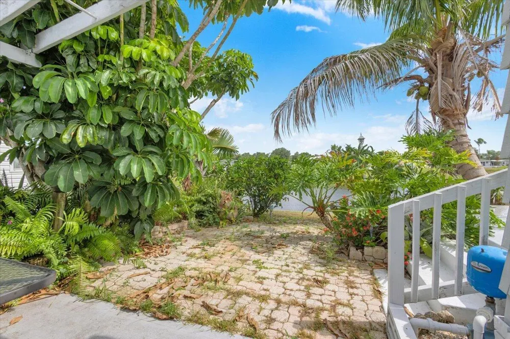 360 NE Jade Circle Jensen Beach, FL 34957