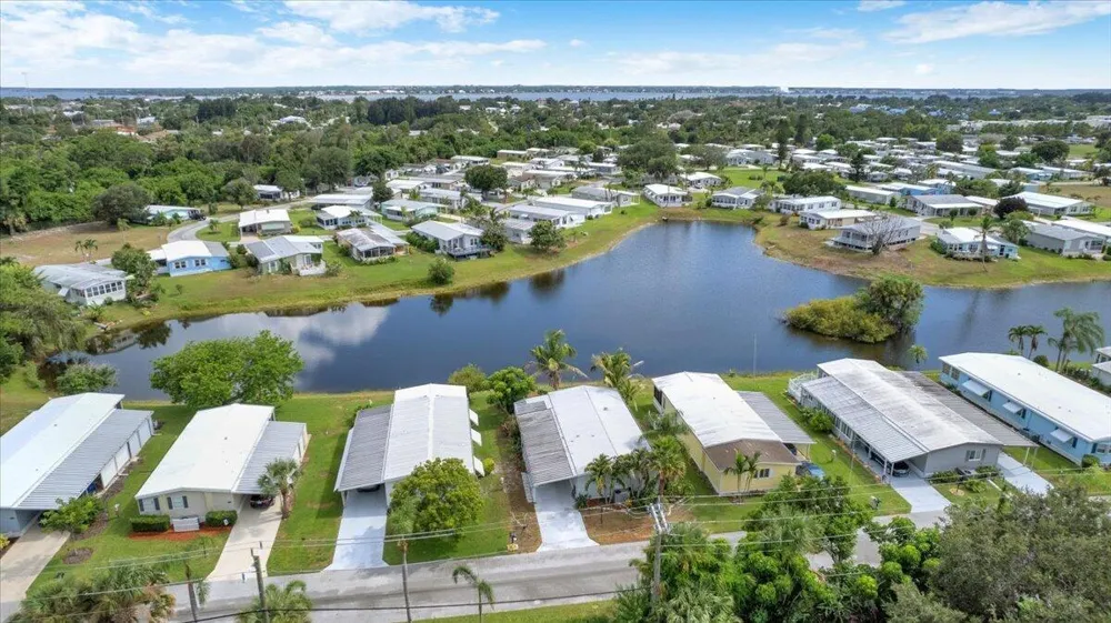 360 NE Jade Circle Jensen Beach, FL 34957