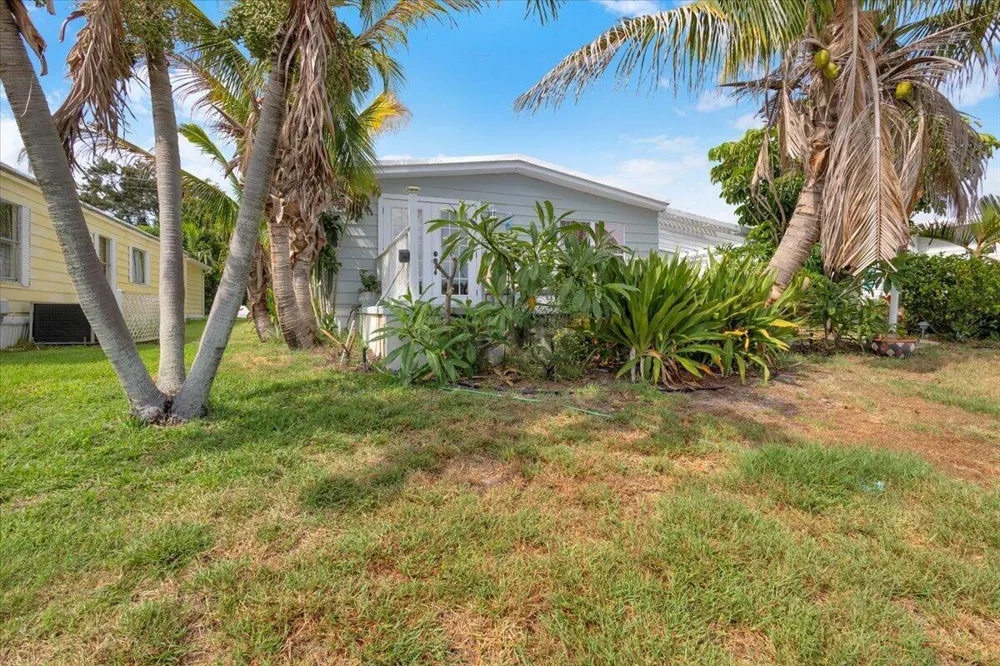 360 NE Jade Circle Jensen Beach, FL 34957