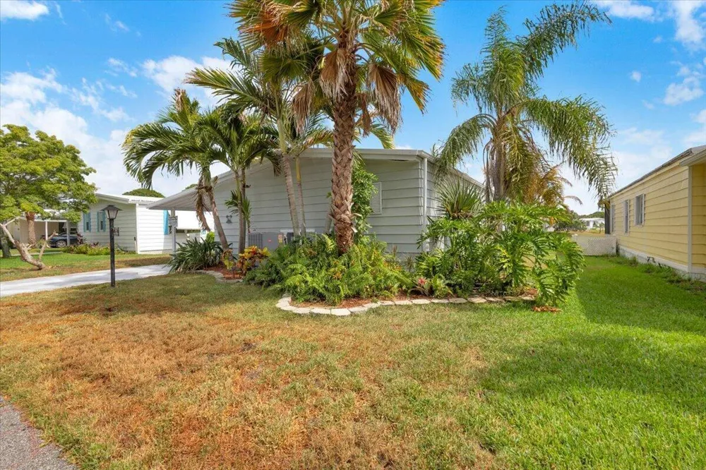 360 NE Jade Circle Jensen Beach, FL 34957