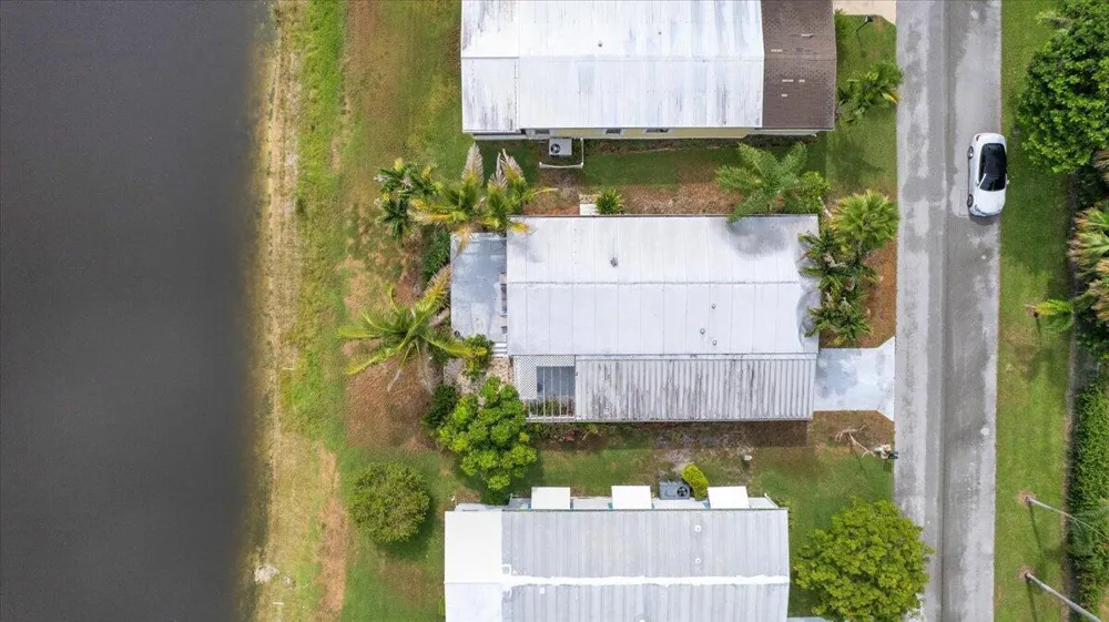 360 NE Jade Circle Jensen Beach, FL 34957