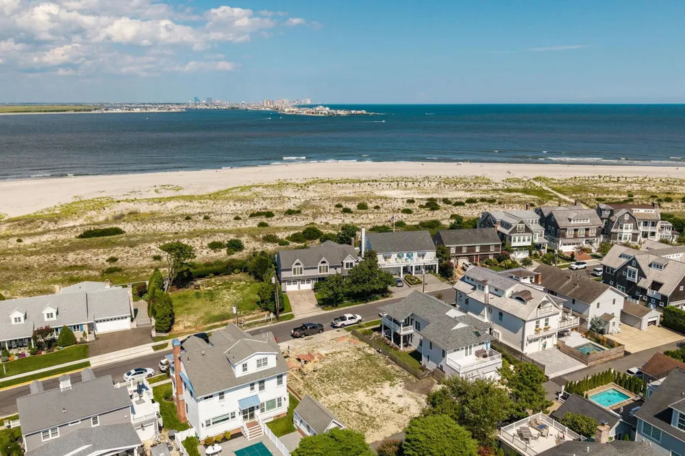 8 E Newcastle Road Ocean City, NJ 08226