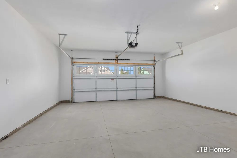 7604 Hidden Brook Lane #33 Allendale Charter Township, MI 49401