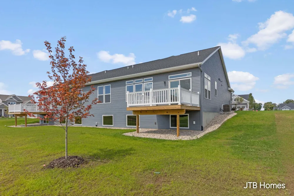 7604 Hidden Brook Lane #33 Allendale Charter Township, MI 49401