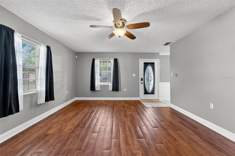 632 SWISS DRIVE Lakeland, FL 33810