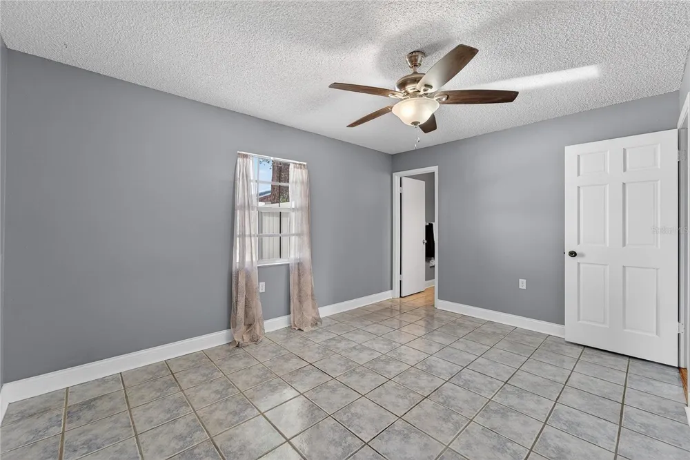632 SWISS DRIVE Lakeland, FL 33810