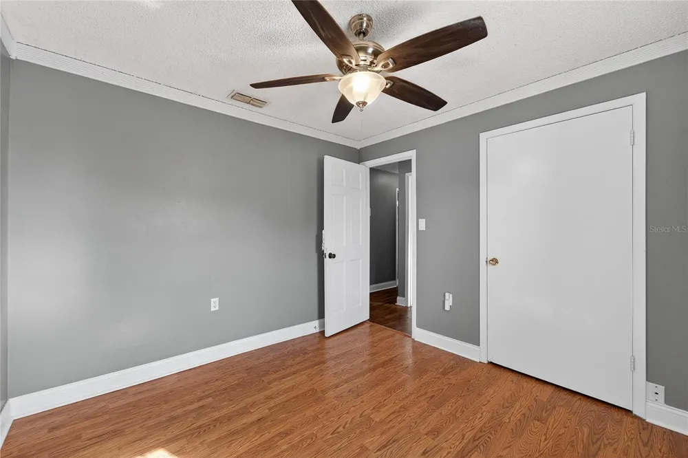 632 SWISS DRIVE Lakeland, FL 33810