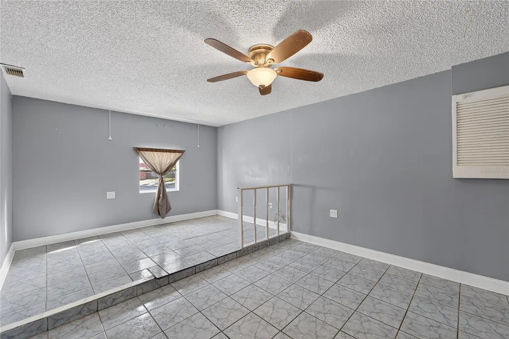 632 SWISS DRIVE Lakeland, FL 33810