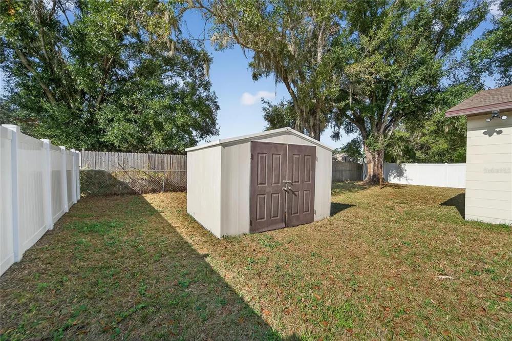 632 SWISS DRIVE Lakeland, FL 33810