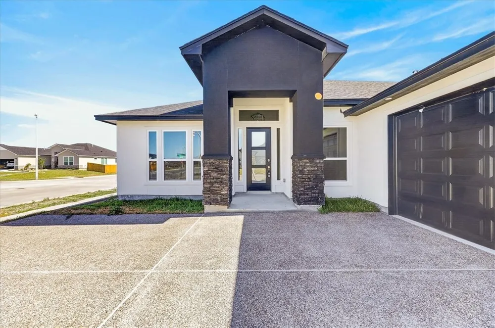 1469 Dragonstone Court Corpus Christi, TX 78415