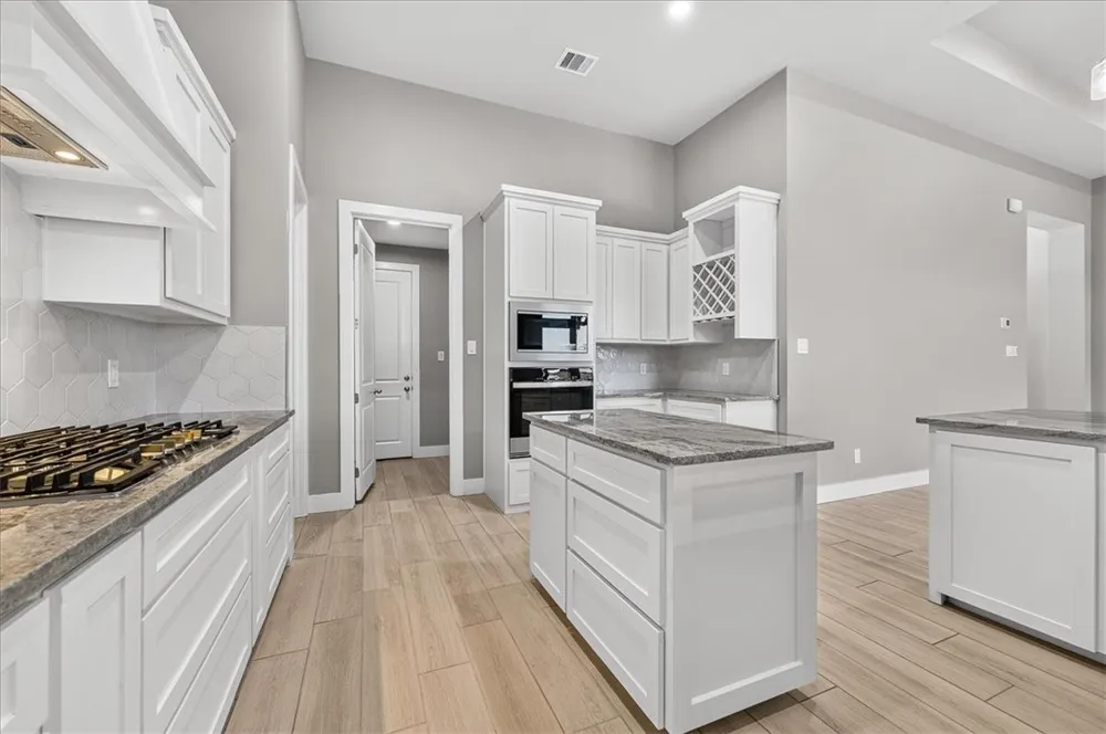 1469 Dragonstone Court Corpus Christi, TX 78415