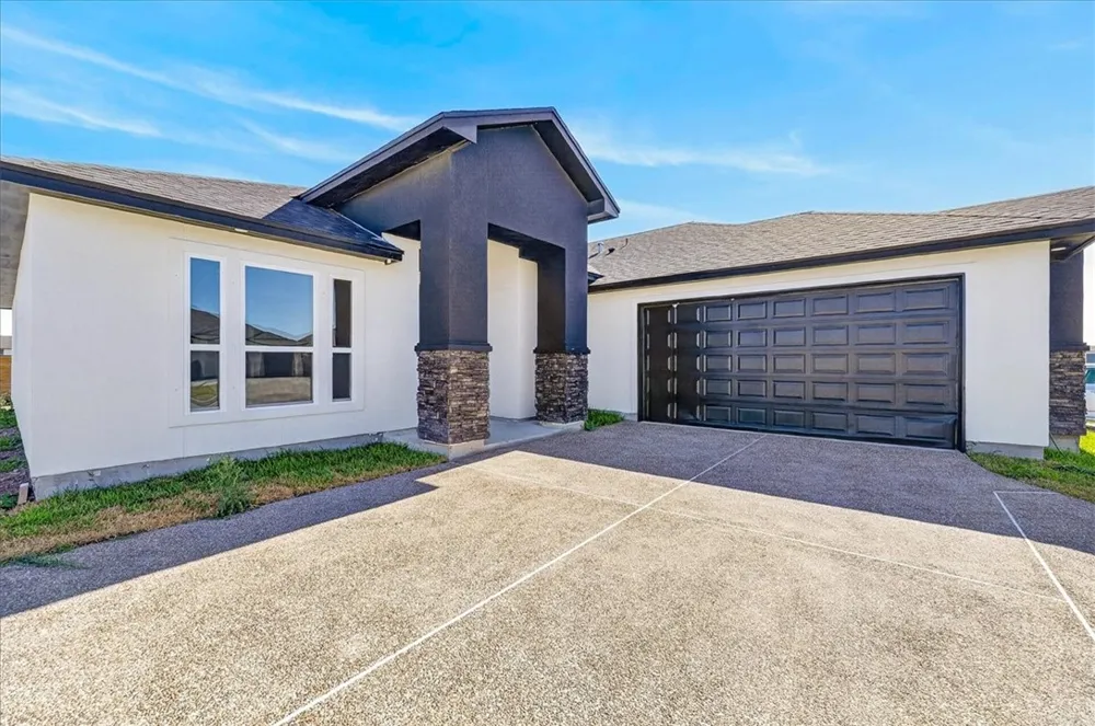 1469 Dragonstone Court Corpus Christi, TX 78415