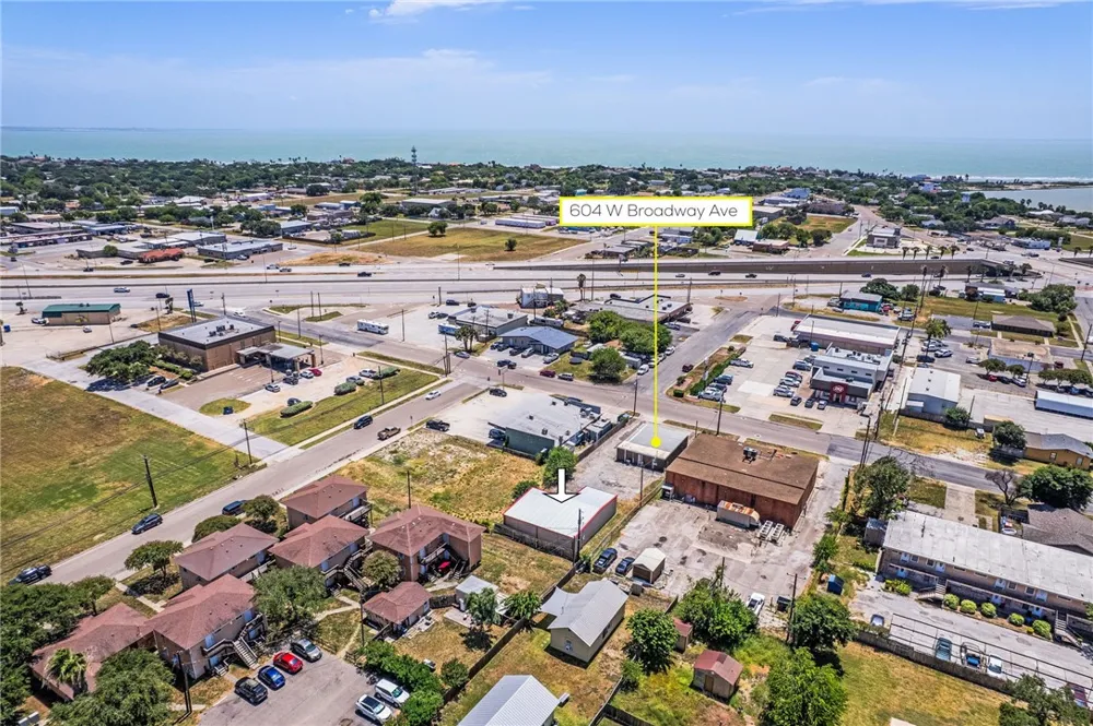 604 W Broadway Avenue Portland, TX 78374