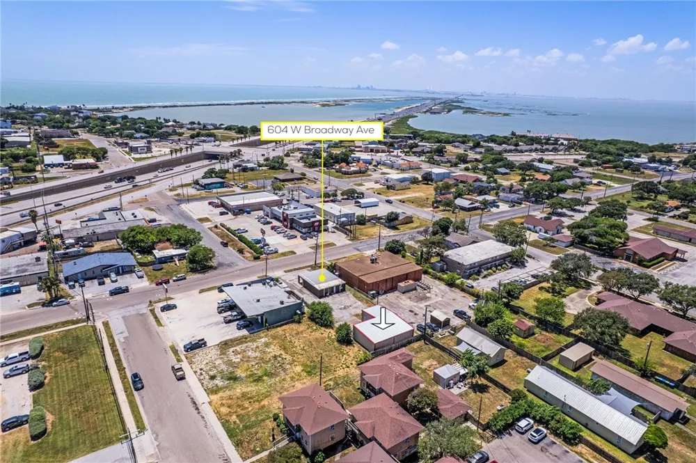 604 W Broadway Avenue Portland, TX 78374
