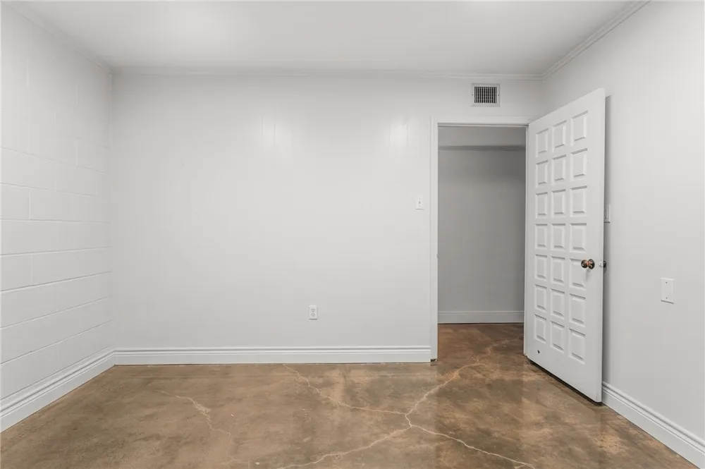 604 W Broadway Avenue Portland, TX 78374