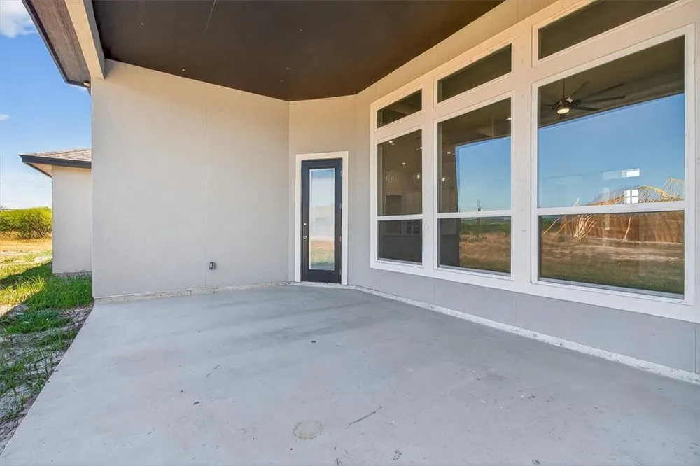 2110 Sera Corpus Christi, TX 78418
