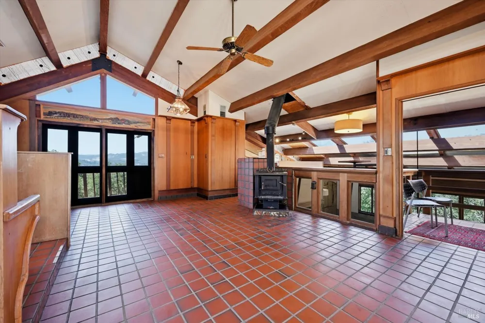 26801 Oak Knoll Terrace Cloverdale, CA 95425