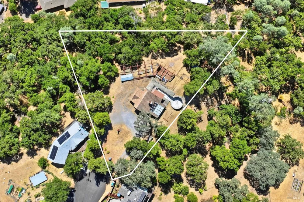 26801 Oak Knoll Terrace Cloverdale, CA 95425