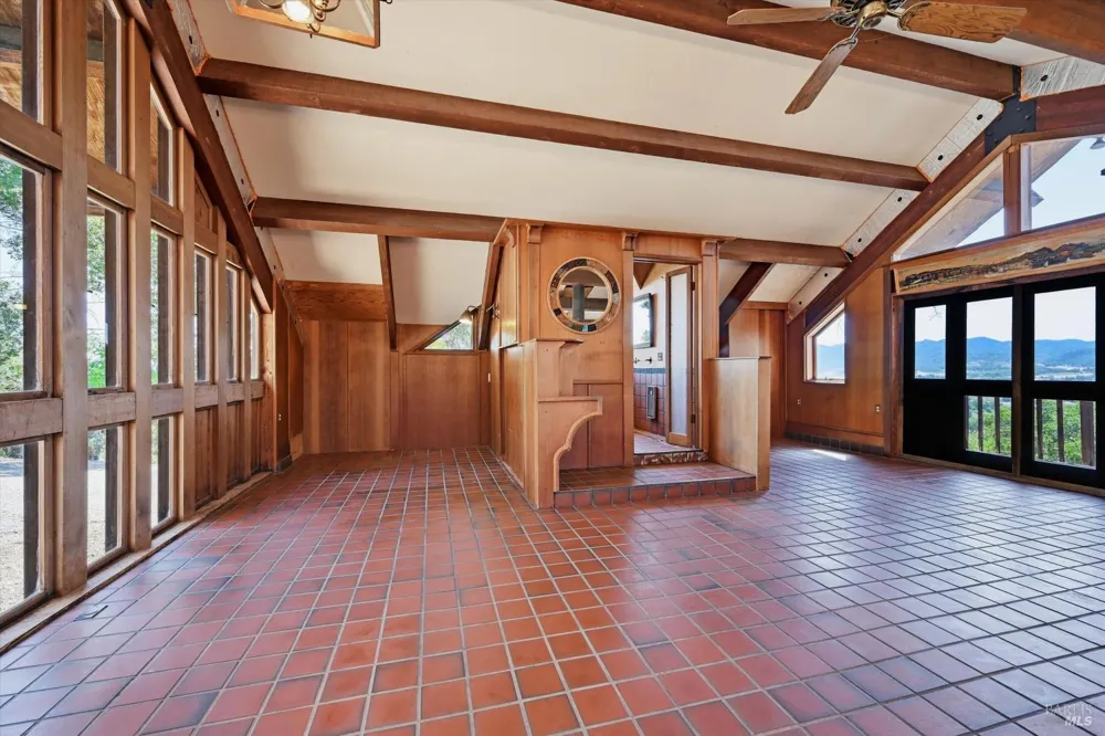 26801 Oak Knoll Terrace Cloverdale, CA 95425