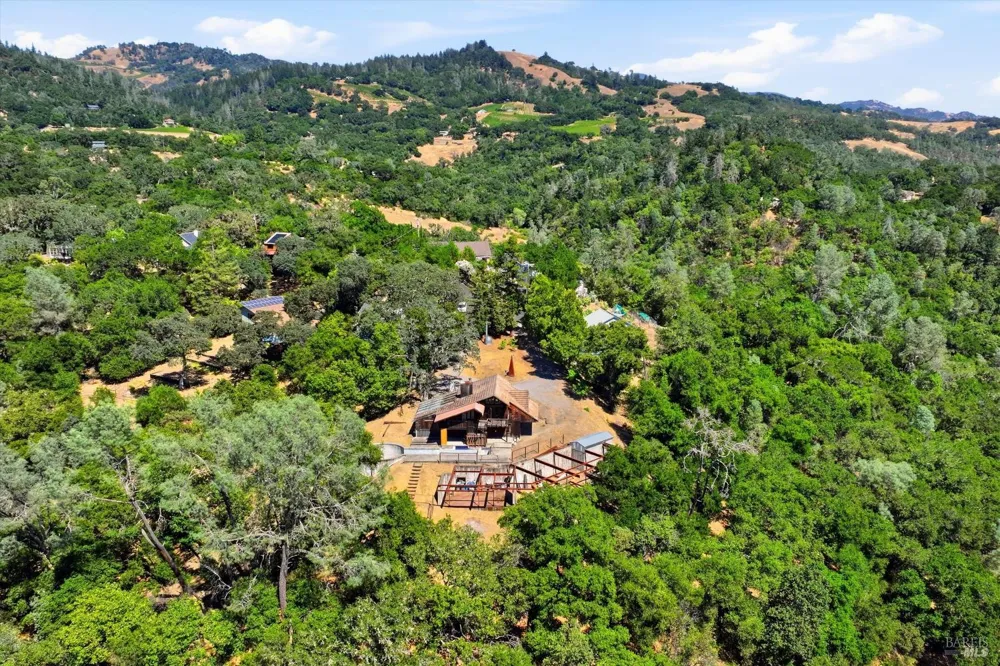 26801 Oak Knoll Terrace Cloverdale, CA 95425
