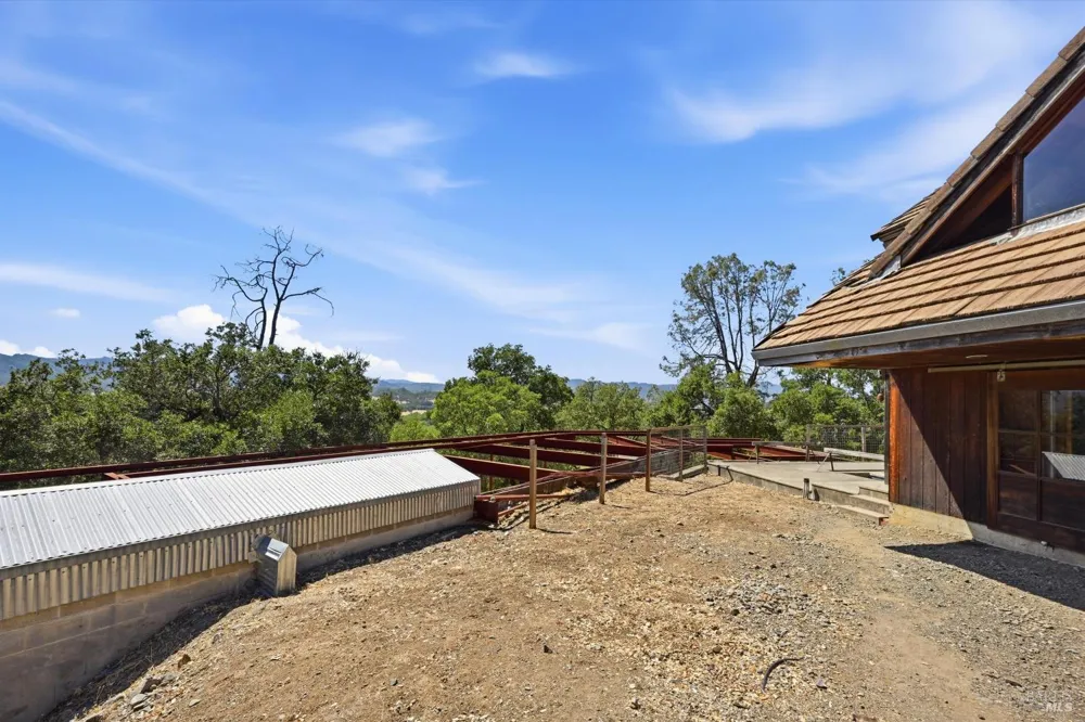 26801 Oak Knoll Terrace Cloverdale, CA 95425
