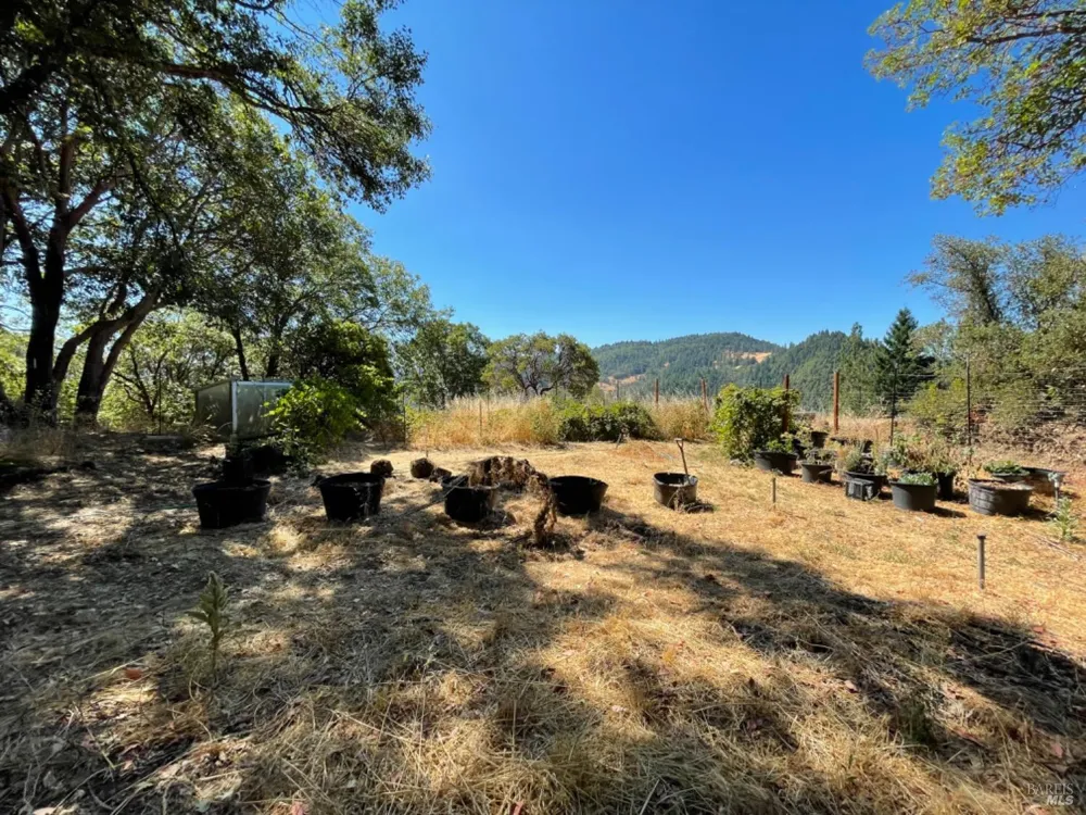 3490 Laytonville Dos Rios Road Laytonville, CA 95454
