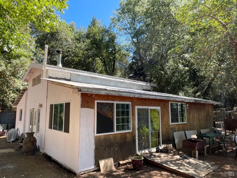 3490 Laytonville Dos Rios Road Laytonville, CA 95454
