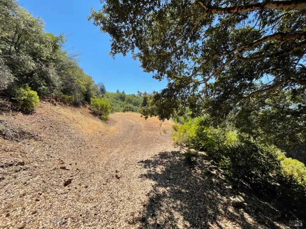 3490 Laytonville Dos Rios Road Laytonville, CA 95454