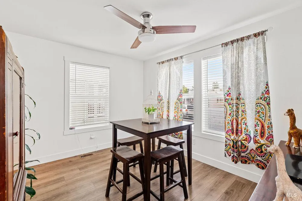 162 Redwing Drive Santa Rosa, CA 95409