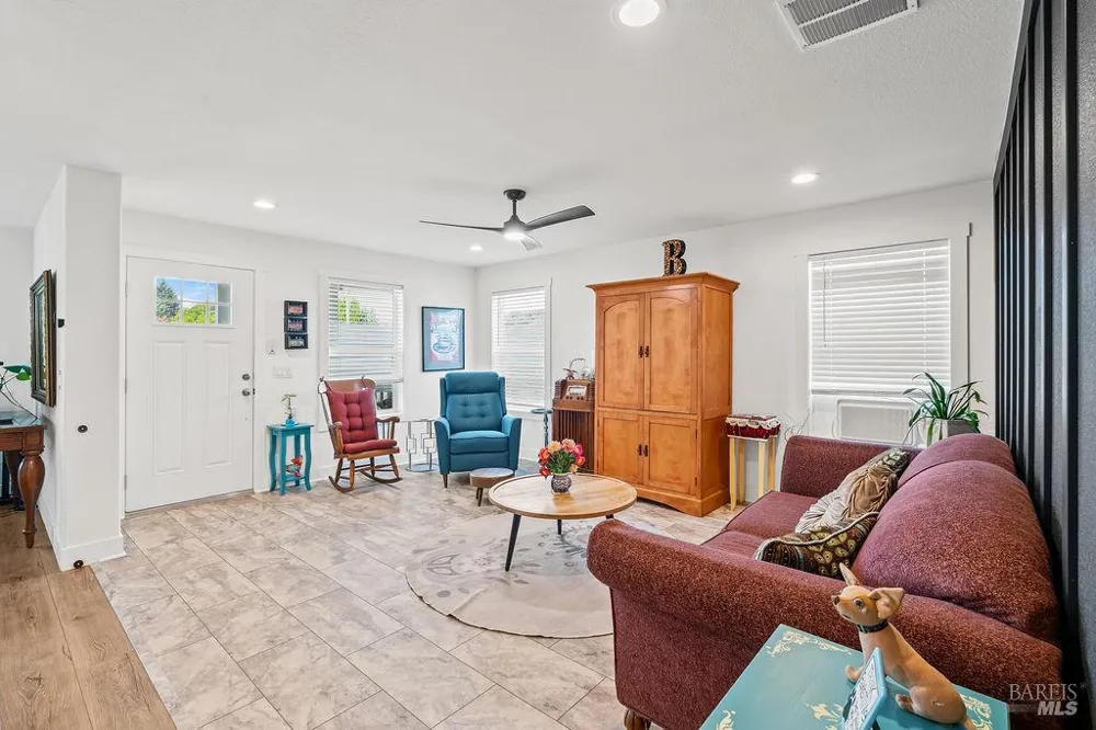 162 Redwing Drive Santa Rosa, CA 95409