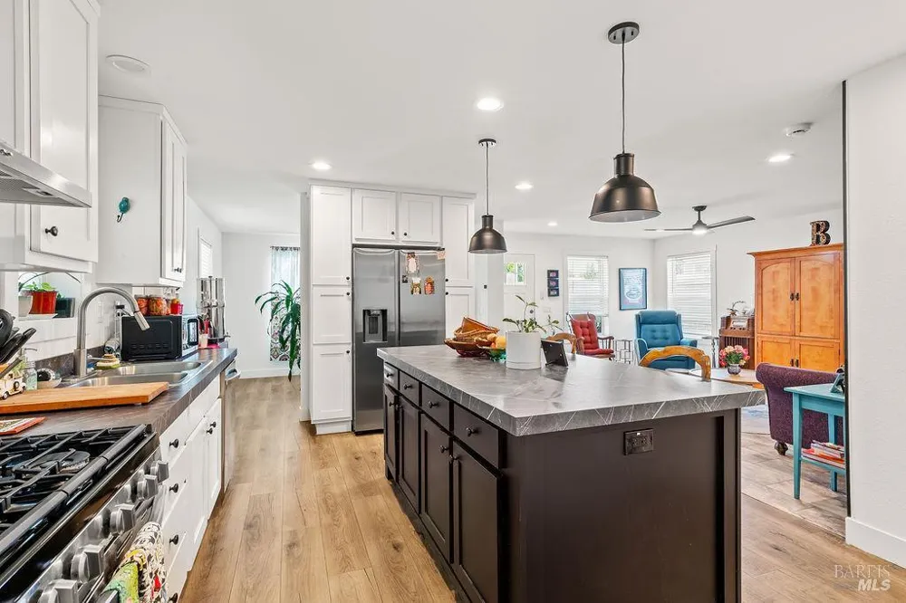 162 Redwing Drive Santa Rosa, CA 95409