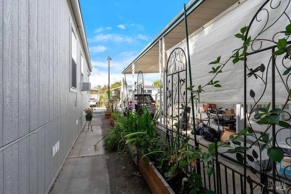 162 Redwing Drive Santa Rosa, CA 95409