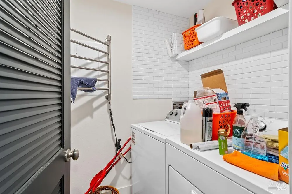 162 Redwing Drive Santa Rosa, CA 95409